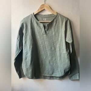 Duluth Trading Co Slow with The Flow Woman’s Long Sleeve Shirt Size Small